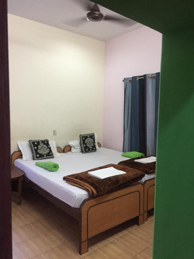 Baba Guest House Varanasi Esterno foto