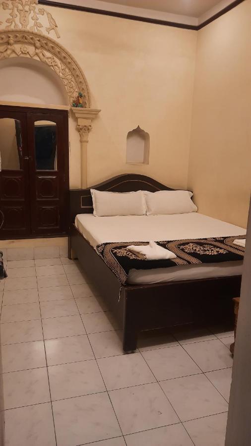 Baba Guest House Varanasi Esterno foto