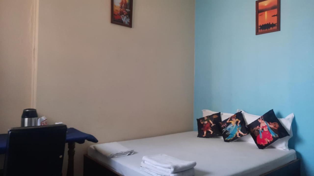 Baba Guest House Varanasi Esterno foto