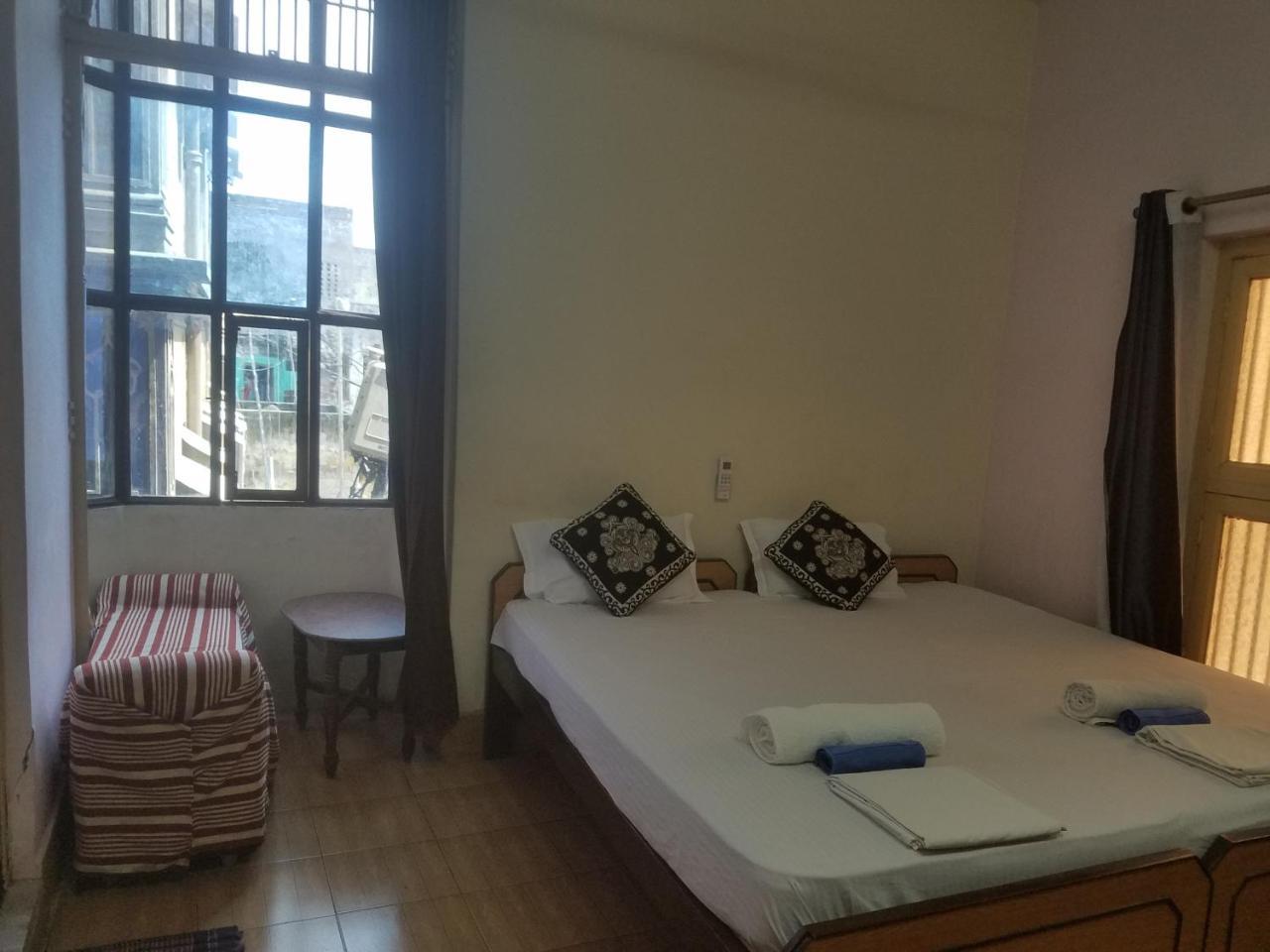 Baba Guest House Varanasi Esterno foto
