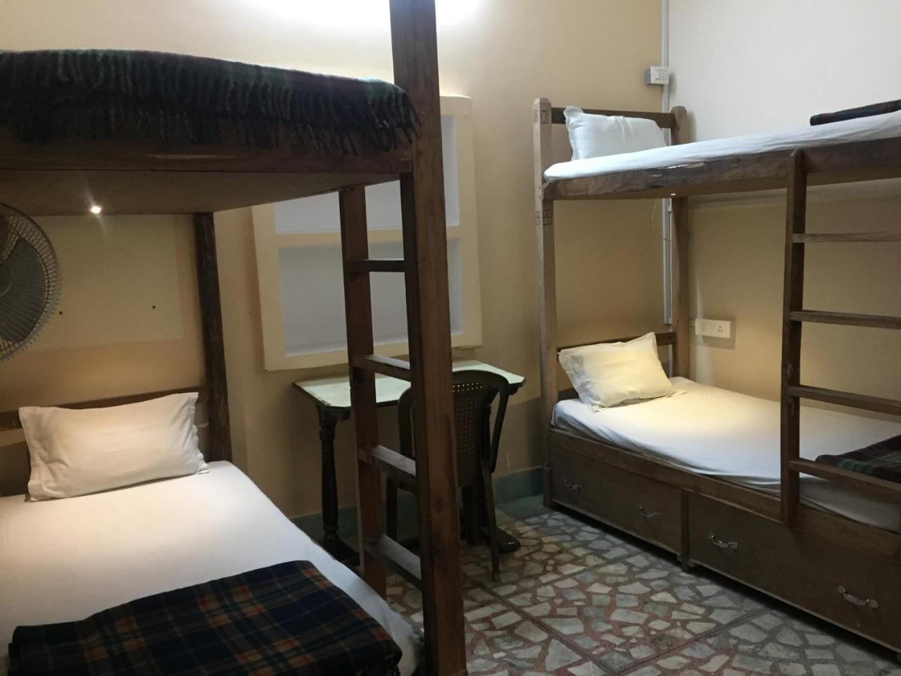Baba Guest House Varanasi Esterno foto