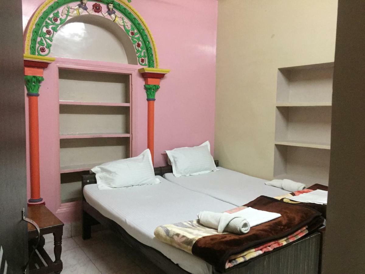Baba Guest House Varanasi Esterno foto