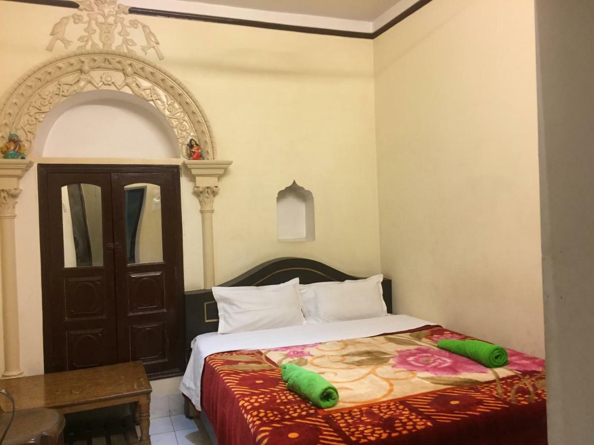 Baba Guest House Varanasi Esterno foto
